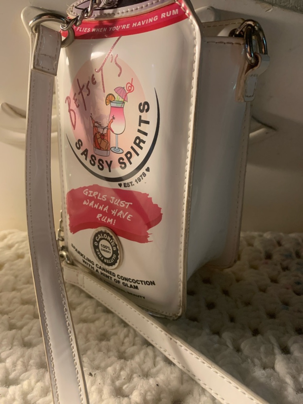 Betsey Johnson White & Pink 'Sassy Spirits' Novelty Can Crossbody - Picture 2 of 4